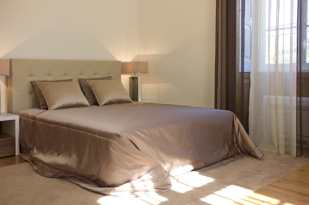 Gasthaus Casa De Cambres Lamego Zimmer foto